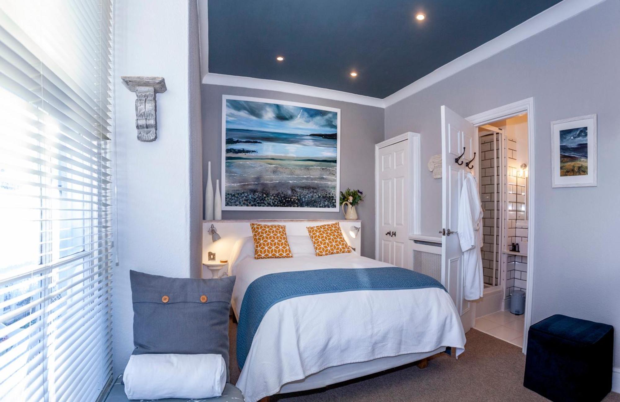 เดอะ ซัมเมอร์ เฮาส์ Bed & Breakfast เพนแซนซ์ ห้อง รูปภาพ
